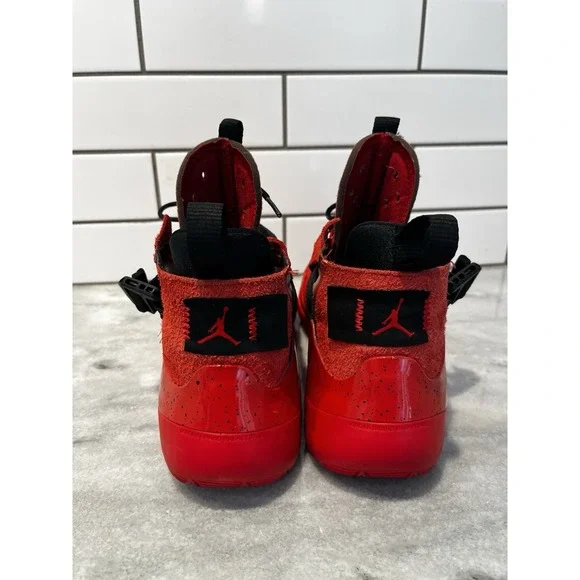 Clean Jordan Defy Sp Nike Red Black Bulls Bred CJ7698-600 - Mens Size 10.5 - Picture 3 of 11